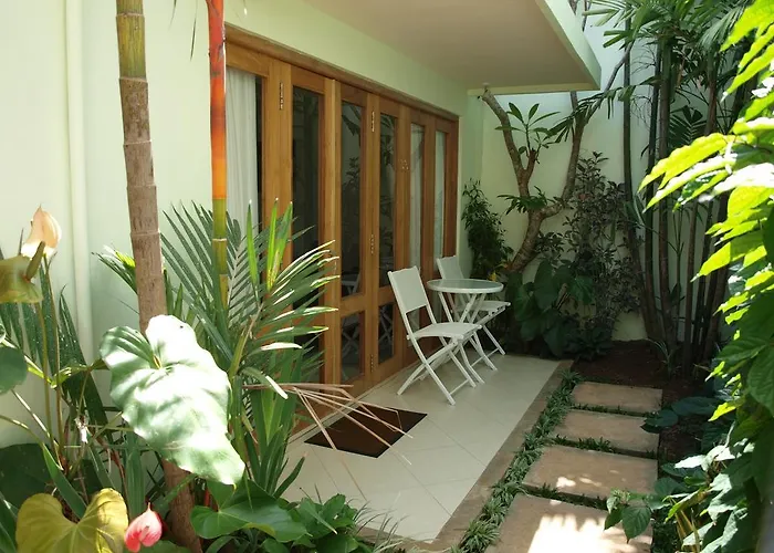The Gecho Inn Town